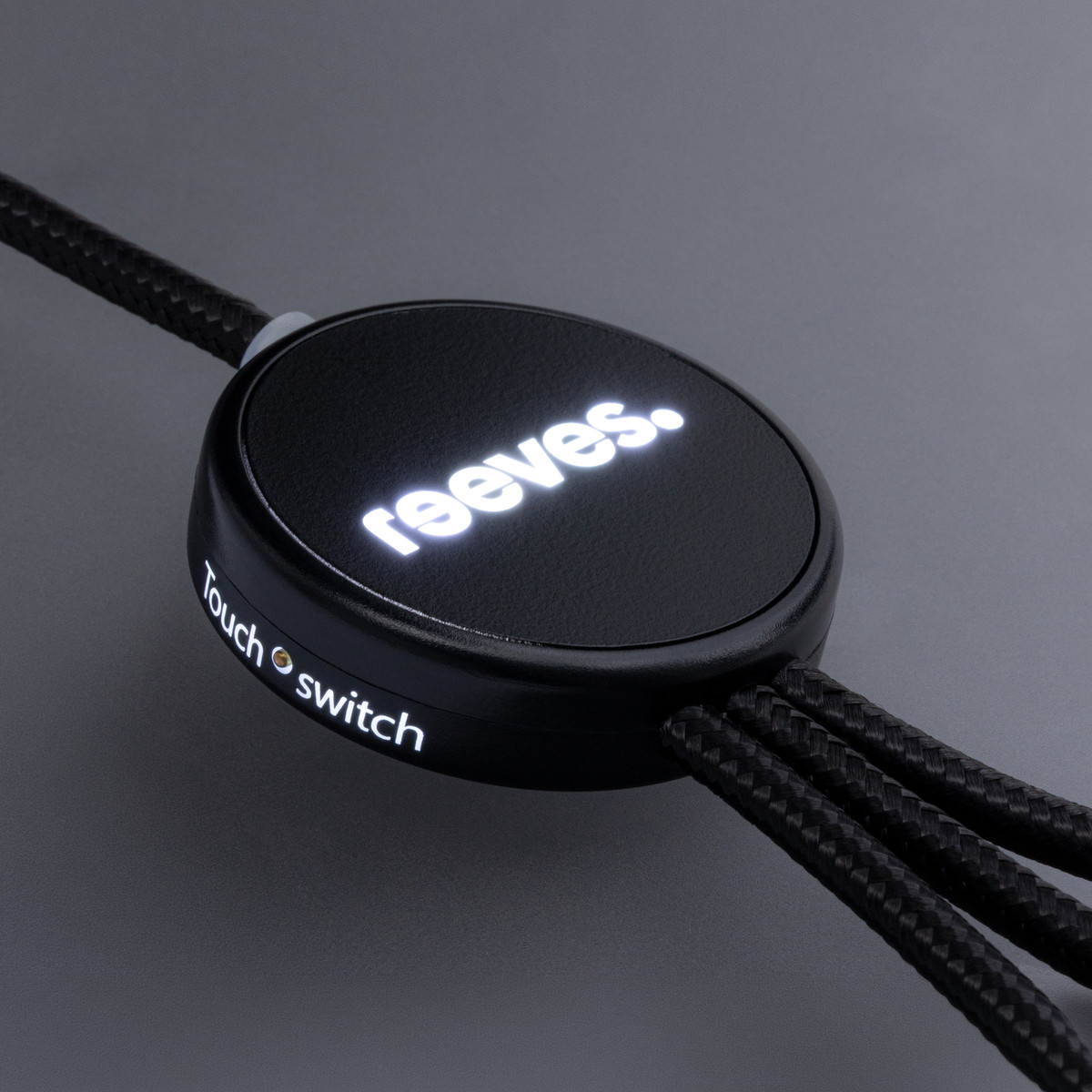 6-in-1 Charging Cable with Light REEVES-PUHALANI LONG black / white 6-in-1 Charging Cable with Light REEVES-PUHALANI LONG black / white