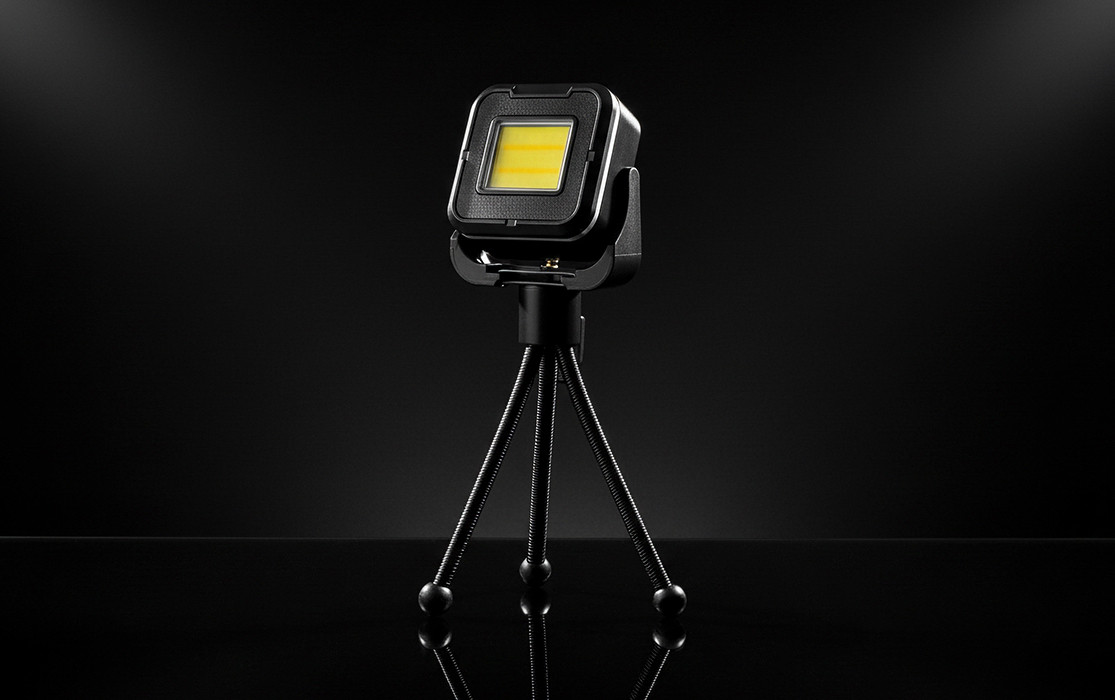 REEVES-STROGAN work light on a flexible tripod against a black background