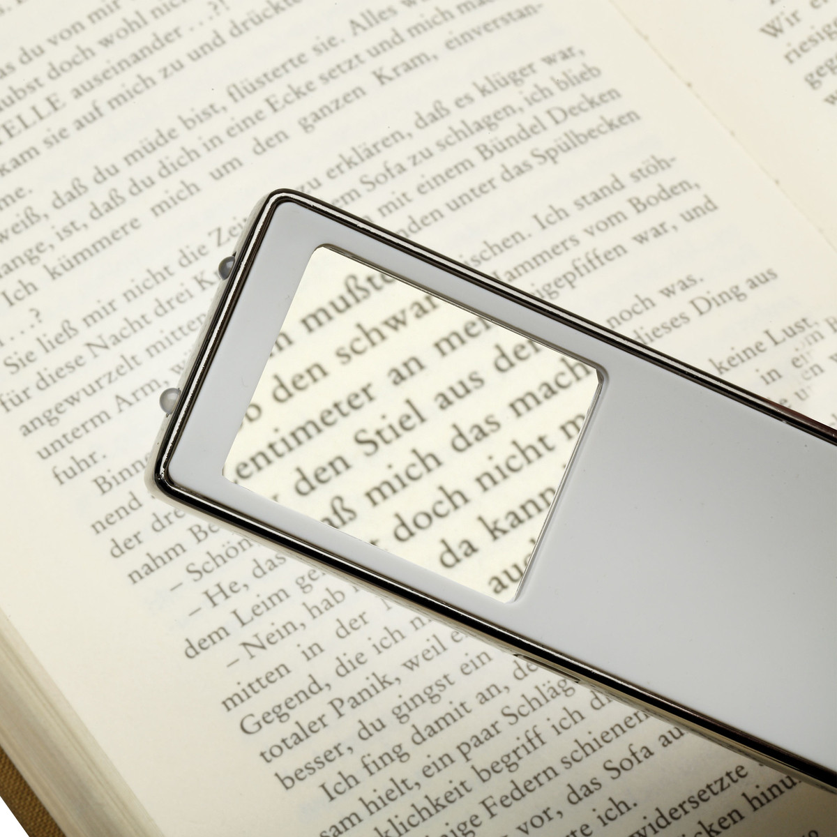 Magnifier with light RE98-LACHUTE Magnifier with light RE98-LACHUTE